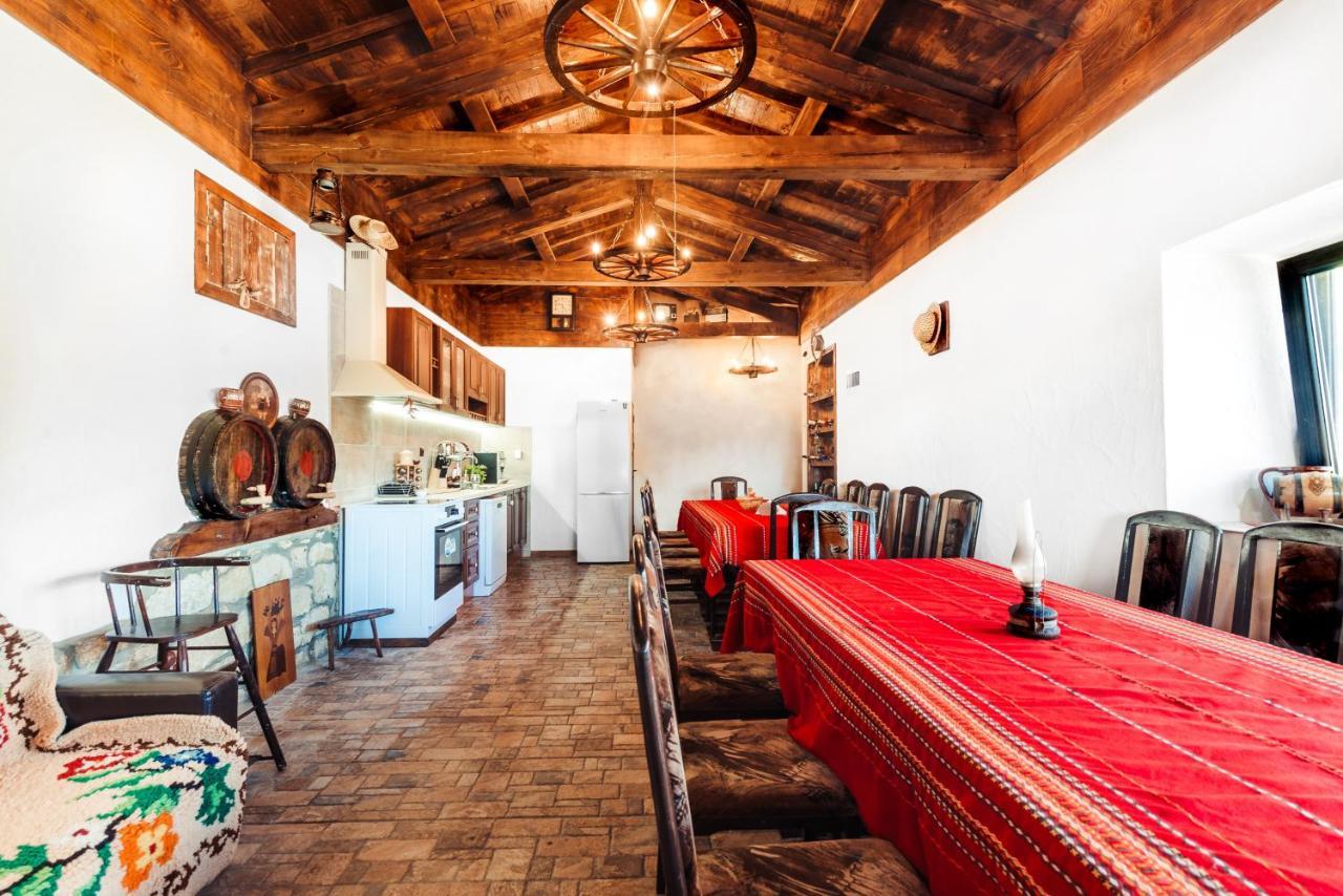 Guest House Hristova Kashta - Христова Къща Cherni Vrŭkh Extérieur photo