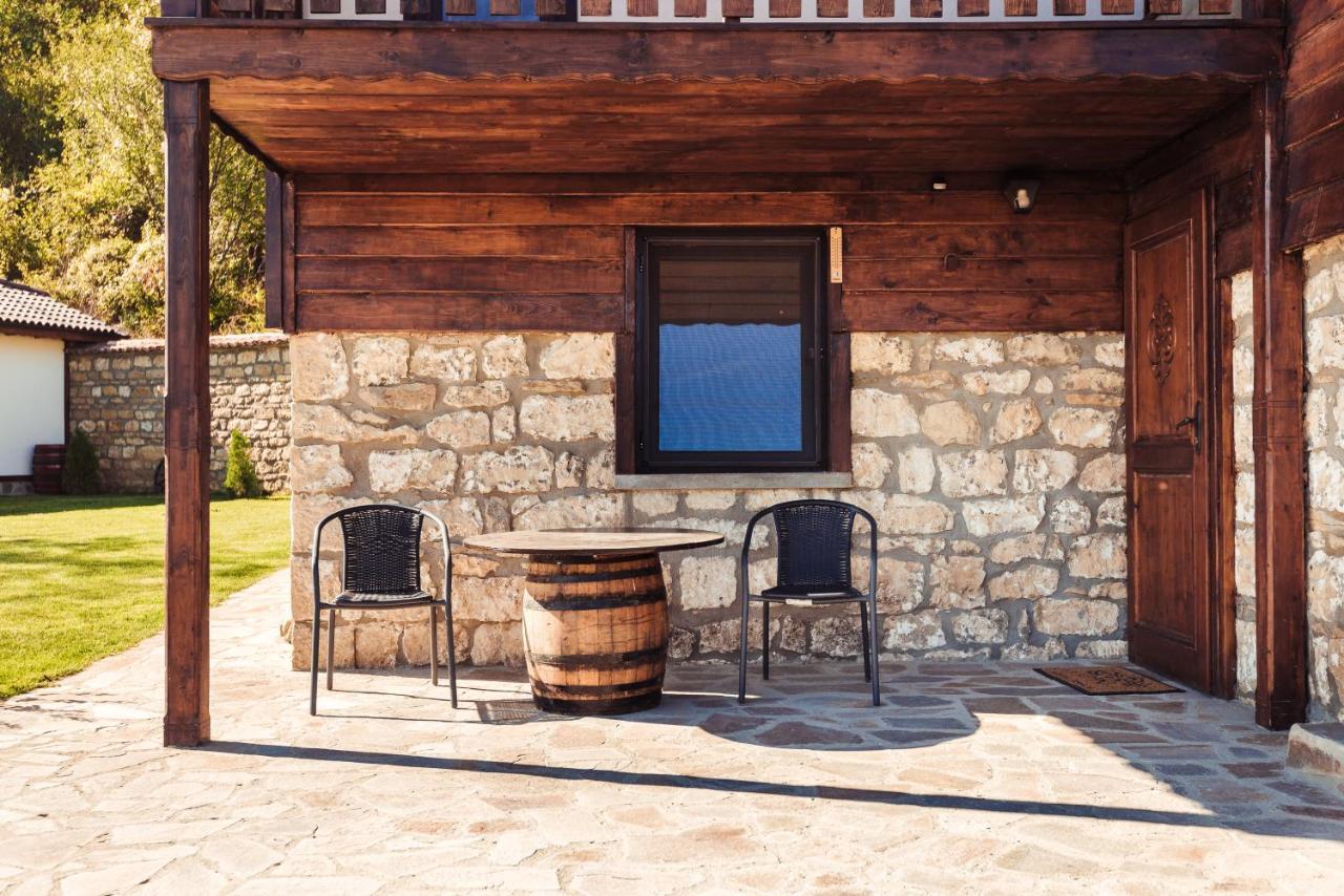 Guest House Hristova Kashta - Христова Къща Cherni Vrŭkh Extérieur photo