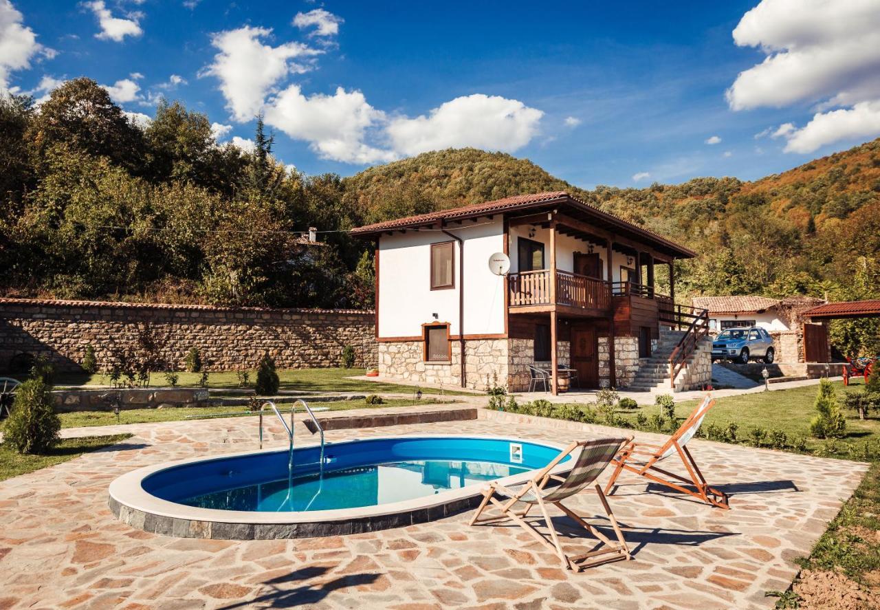 Guest House Hristova Kashta - Христова Къща Cherni Vrŭkh Extérieur photo