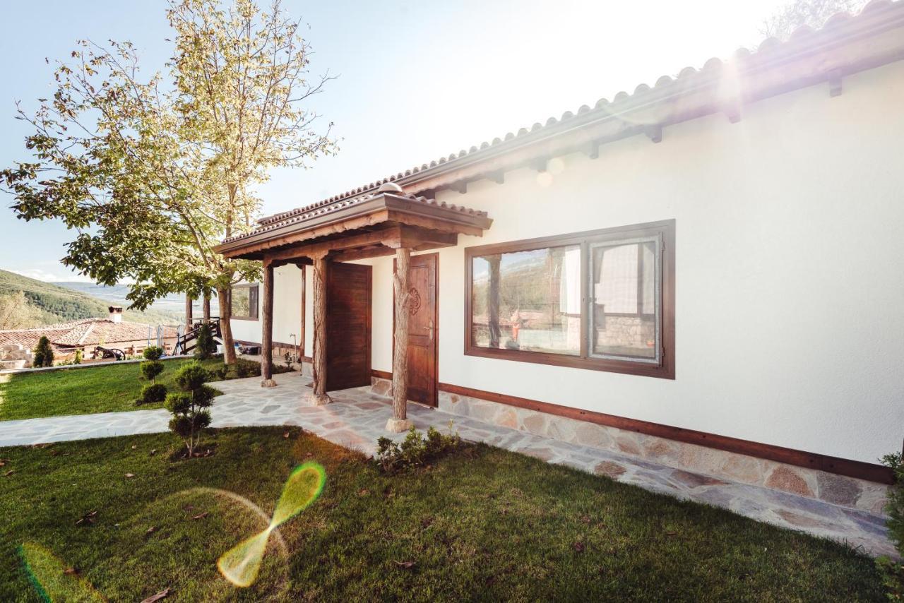Guest House Hristova Kashta - Христова Къща Cherni Vrŭkh Extérieur photo