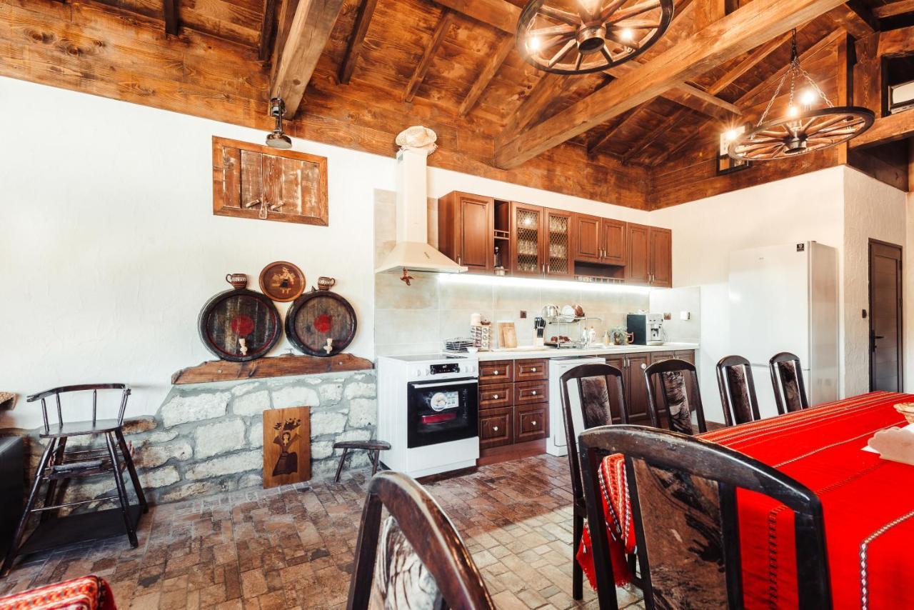 Guest House Hristova Kashta - Христова Къща Cherni Vrŭkh Extérieur photo
