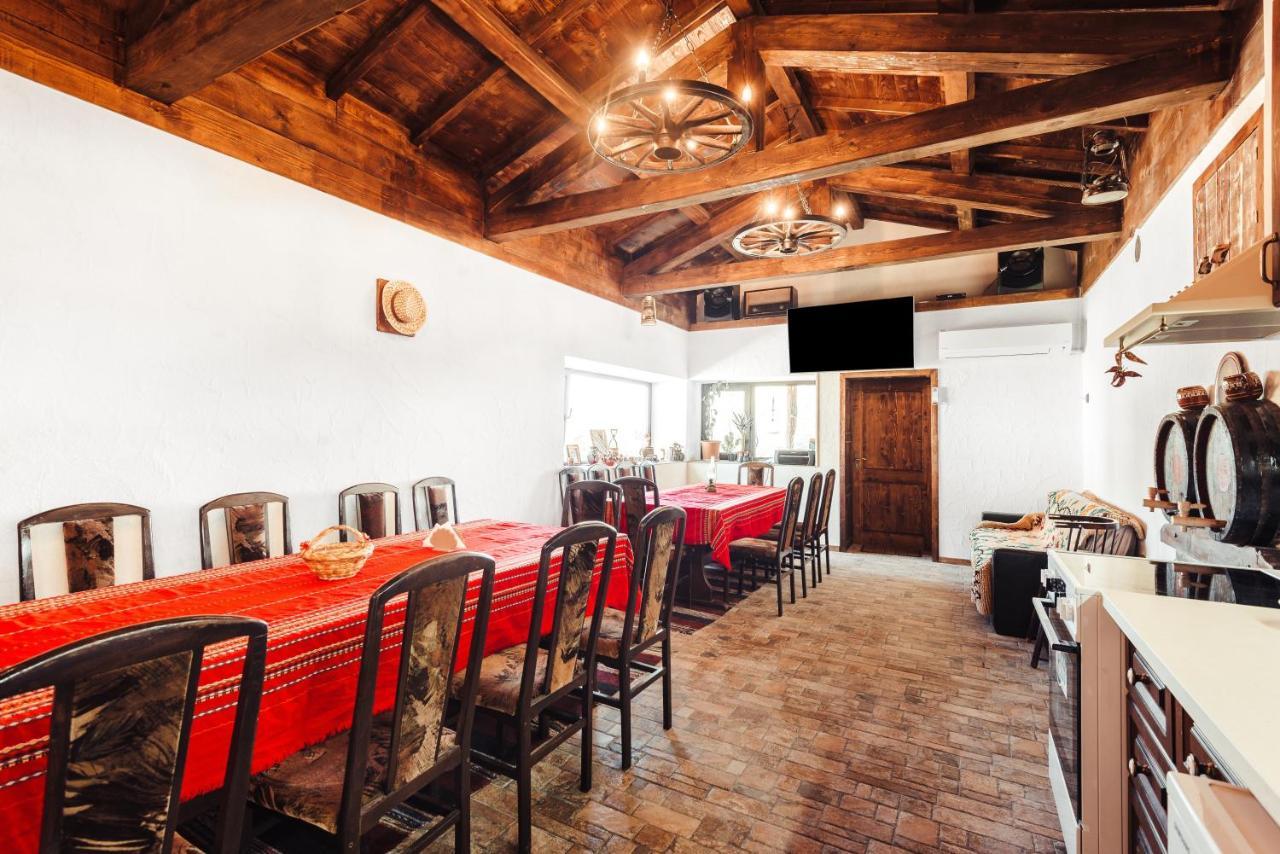 Guest House Hristova Kashta - Христова Къща Cherni Vrŭkh Extérieur photo