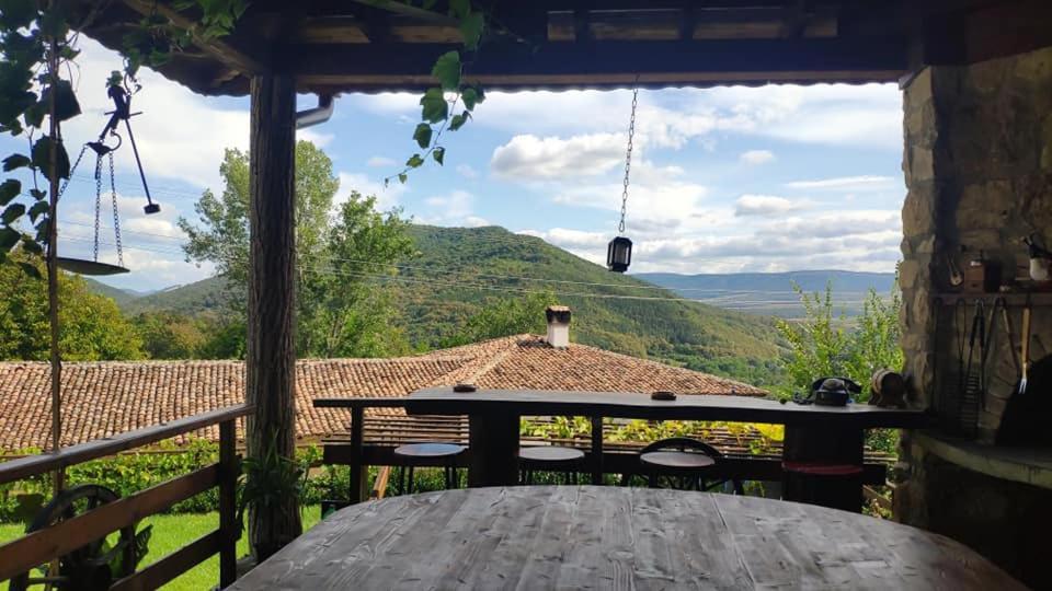 Guest House Hristova Kashta - Христова Къща Cherni Vrŭkh Extérieur photo