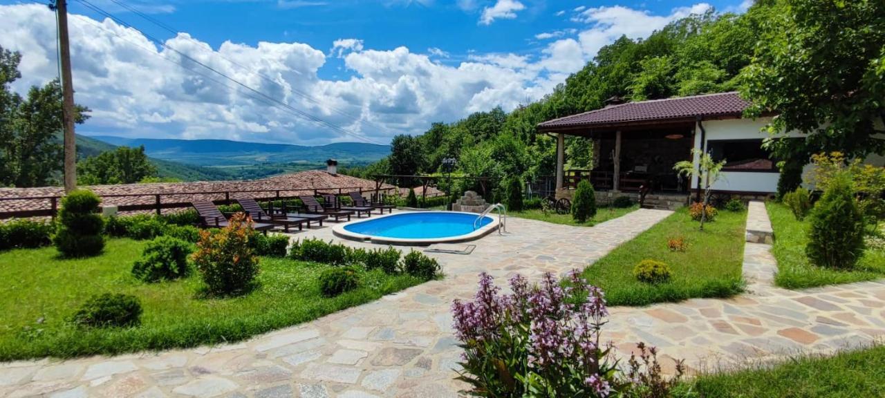 Guest House Hristova Kashta - Христова Къща Cherni Vrŭkh Extérieur photo
