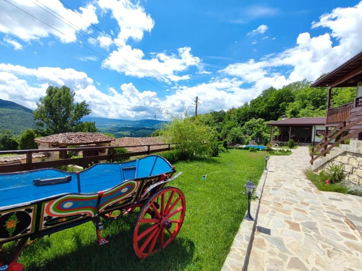Guest House Hristova Kashta - Христова Къща Cherni Vrŭkh Extérieur photo